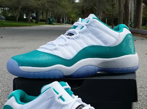 Air Jordan 11 Low GS Jordan release photo