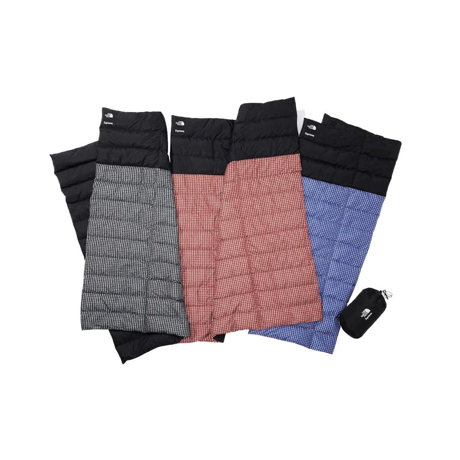 Supreme®/The North Face® Studded Nuptse Blanket release photo 2