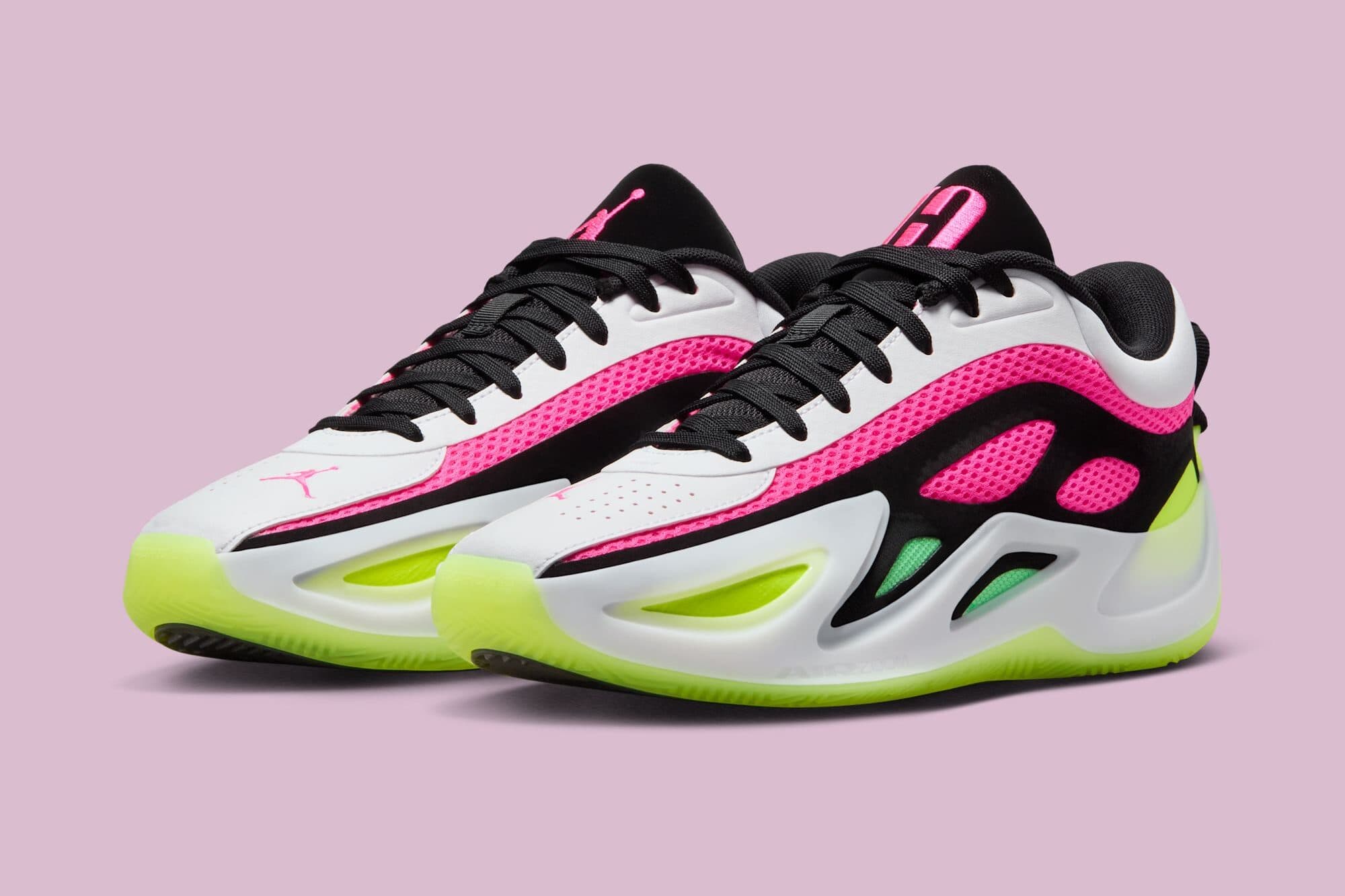 Jordan Heir 2.0 WMNS "Light Lucid Green/Pink Blast" Jordan release photo