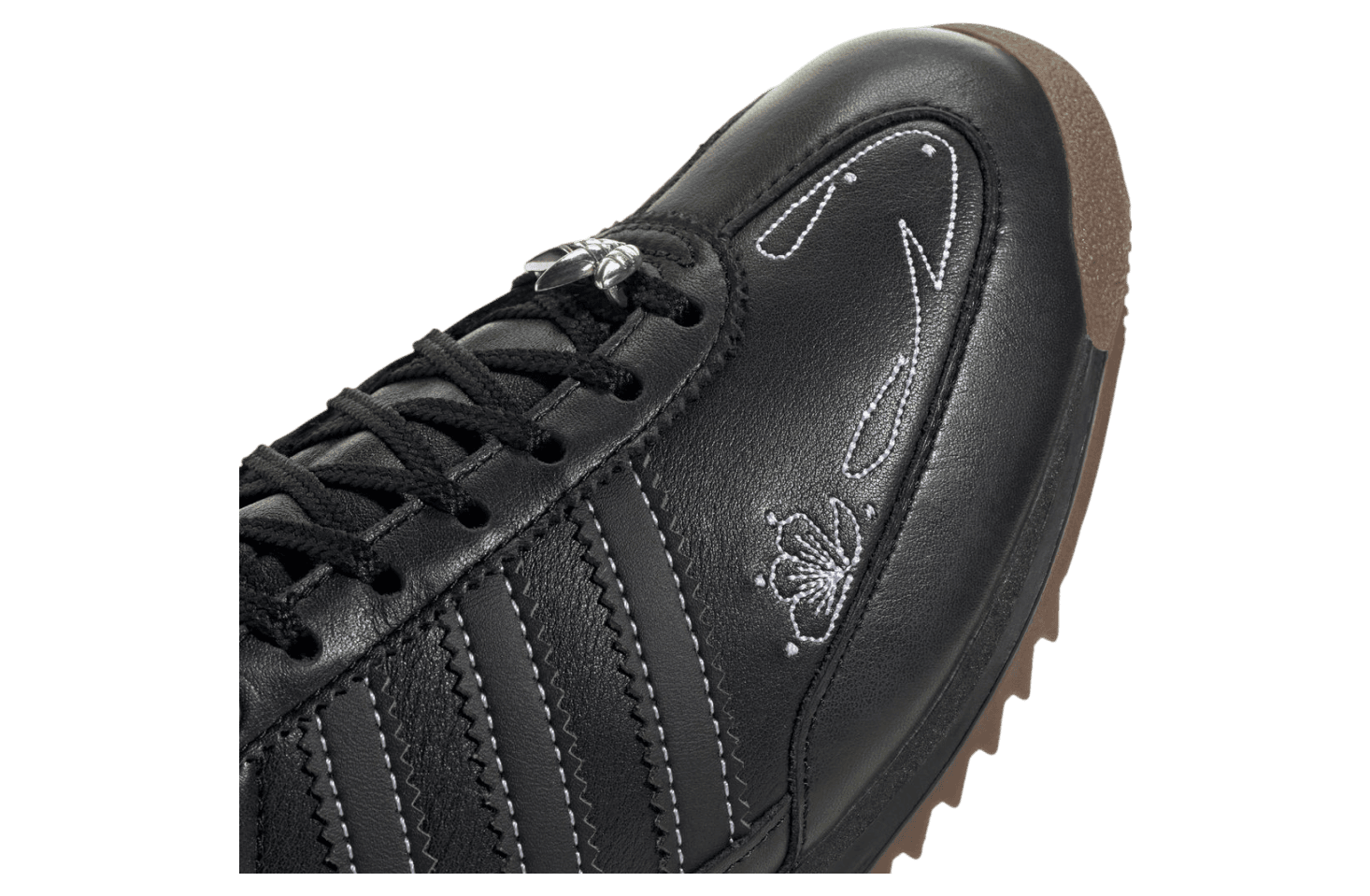 Adidas SL 72 Core Black / Gum Five release photo 3
