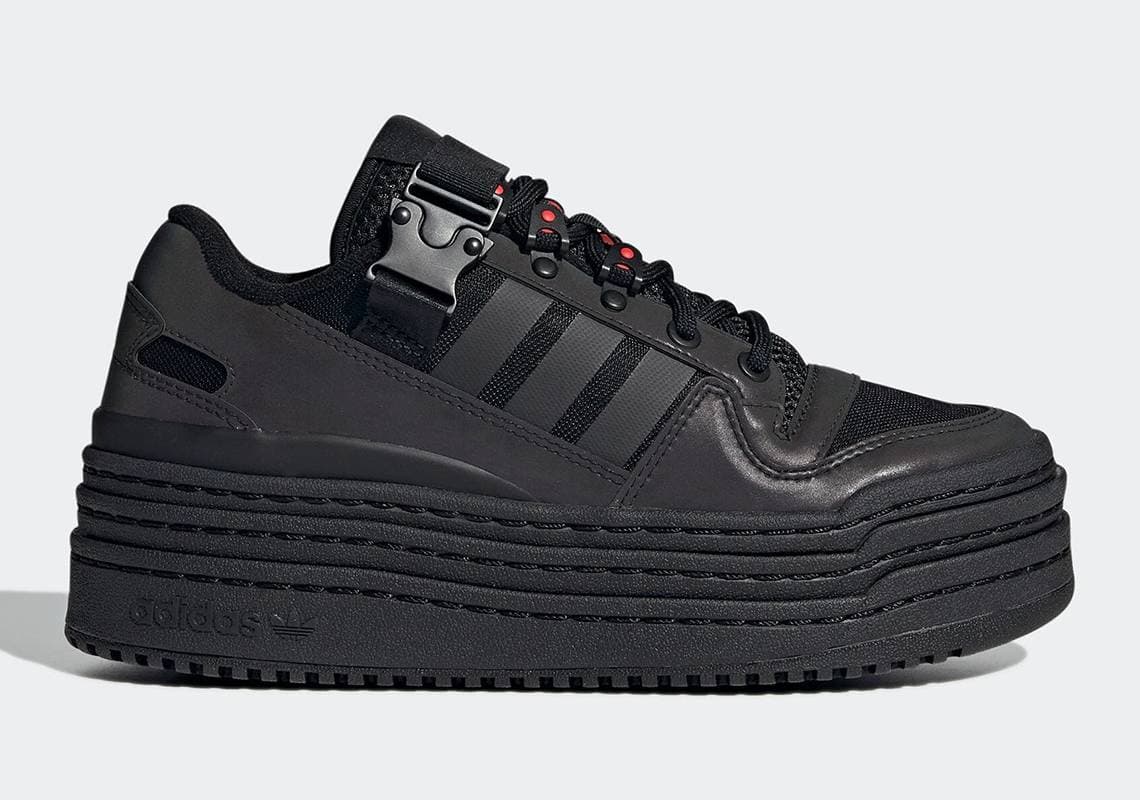 Adidas WMNS Triple Platforum Lo Triple Black adidas release photo