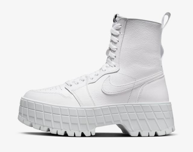Air Jordan 1 Brooklyn WMNS Triple White Jordan release photo