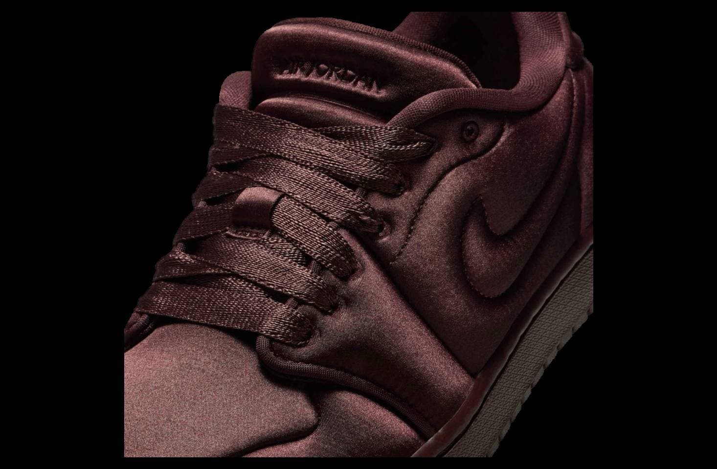 Air Jordan 1 Low MM Satin Earth release photo 7