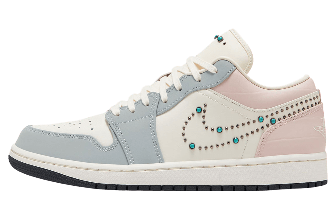 Air Jordan 1 Low WMNS Ivory / Turquoise release photo 1