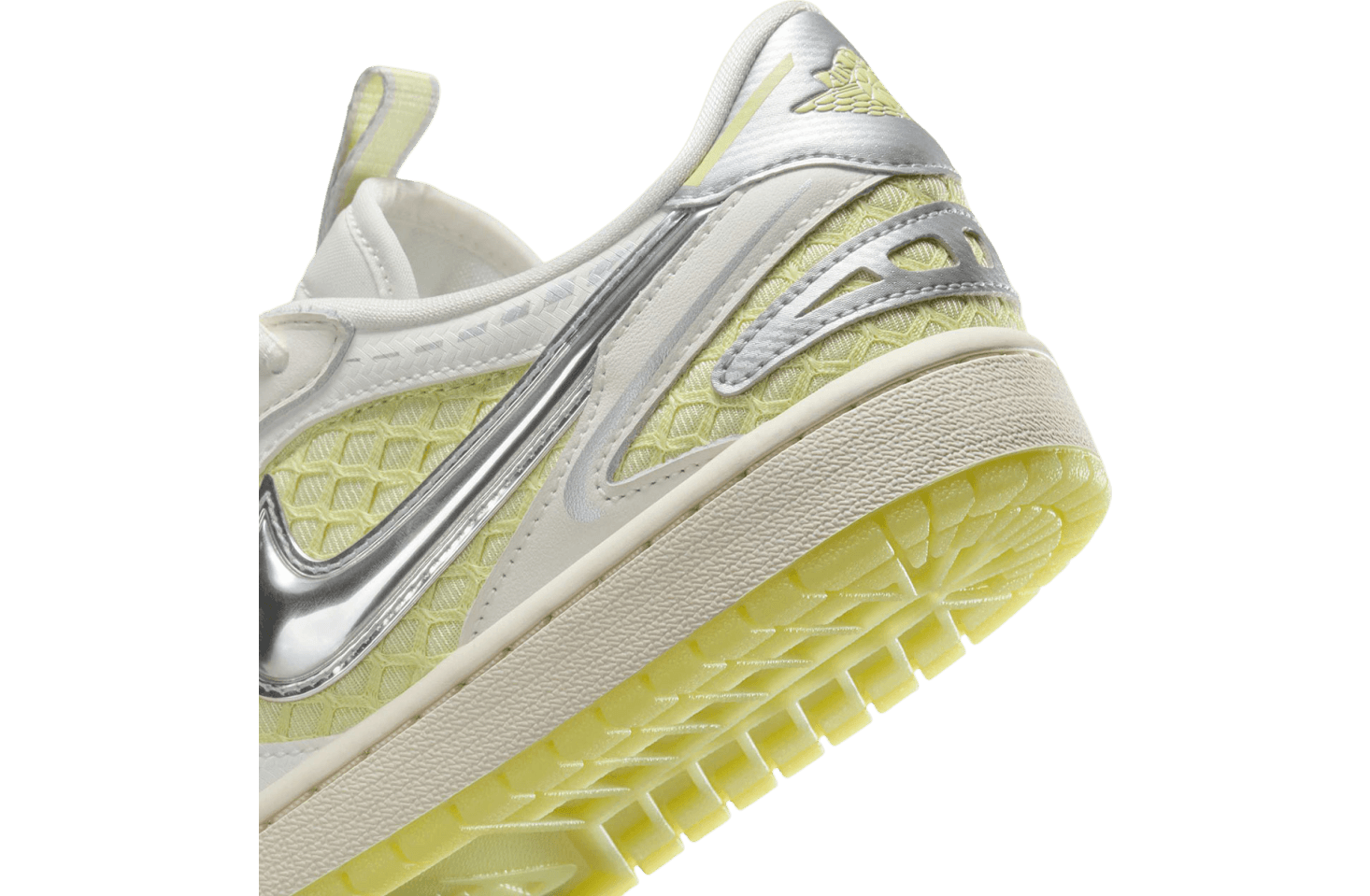 Air Jordan 1 Low WMNS Method Of Make V3 Sail / Luminous Green release photo 3