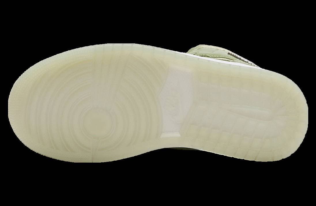 Air Jordan 1 Mid Sea Glass / Oil Green release photo 5