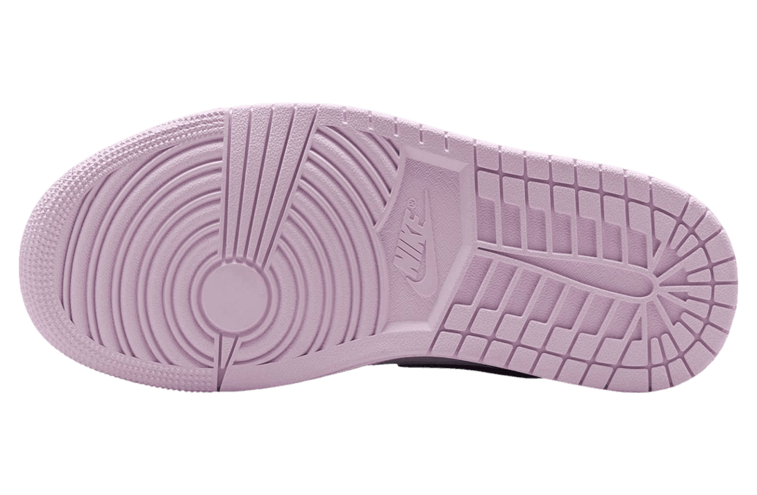 Air Jordan 1 Mid WMNS Indigo Haze / Doll White release photo 6