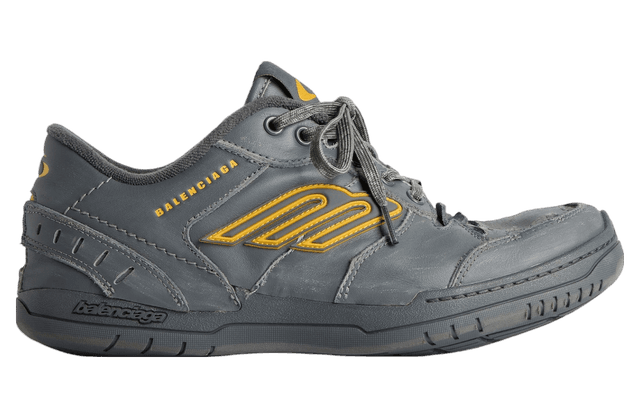 Balenciaga Hamptons Worn-Out Grey / Yellow release photo
