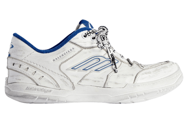 Balenciaga Hamptons Worn-Out White / Dark Blue release photo