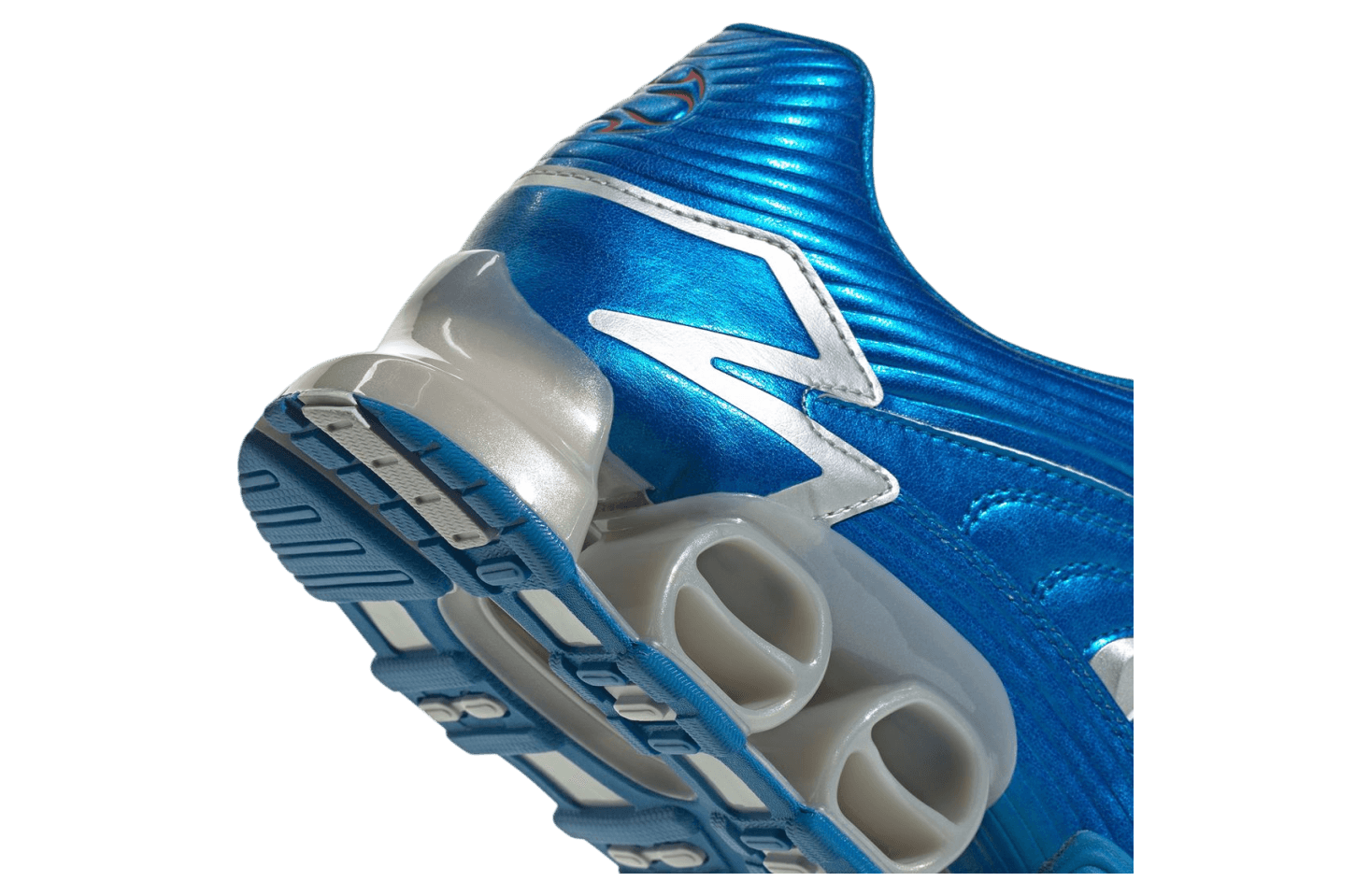 David Beckham x Adidas Predator Megaride release photo 3