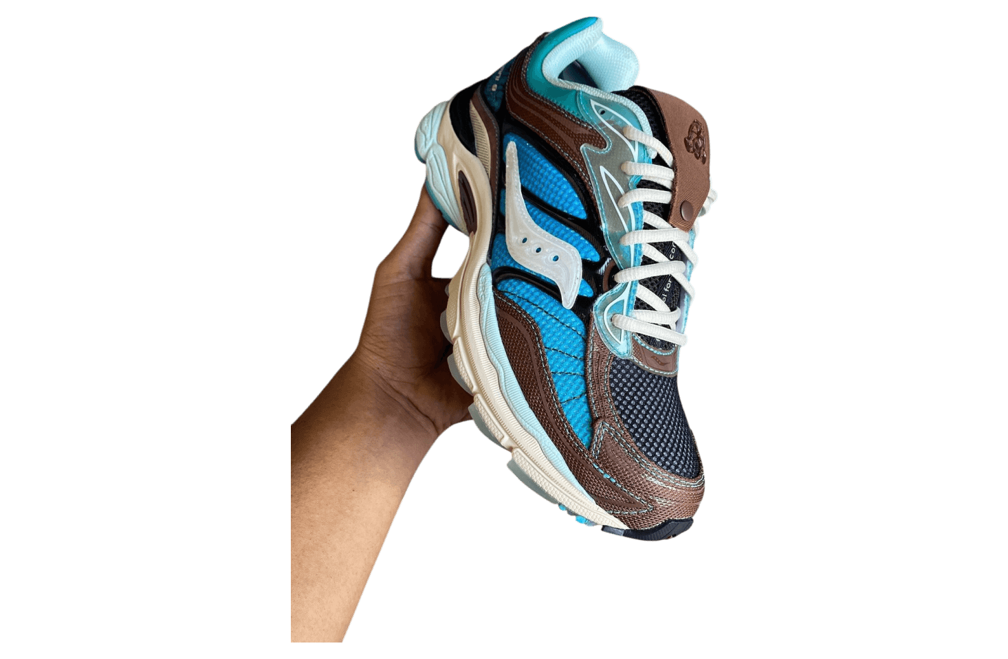 Footpatrol x Saucony Progrid Omni 9 Blue / Brown release photo 2