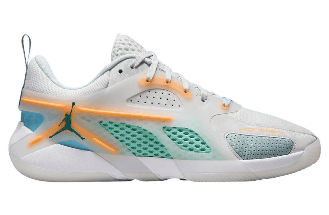 Jordan Heir Light Grey / Laser Orange release photo 2