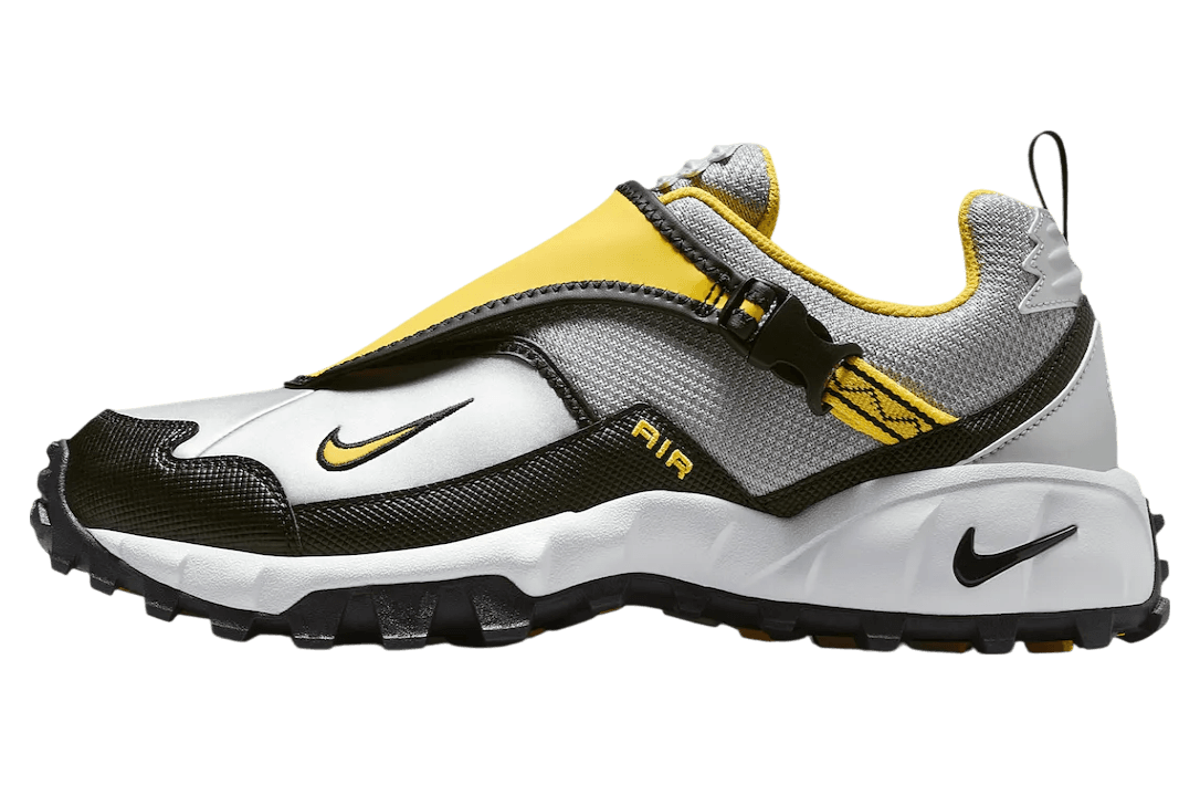 Nike ACG Phassad Black / Yellow Zest Nike release photo