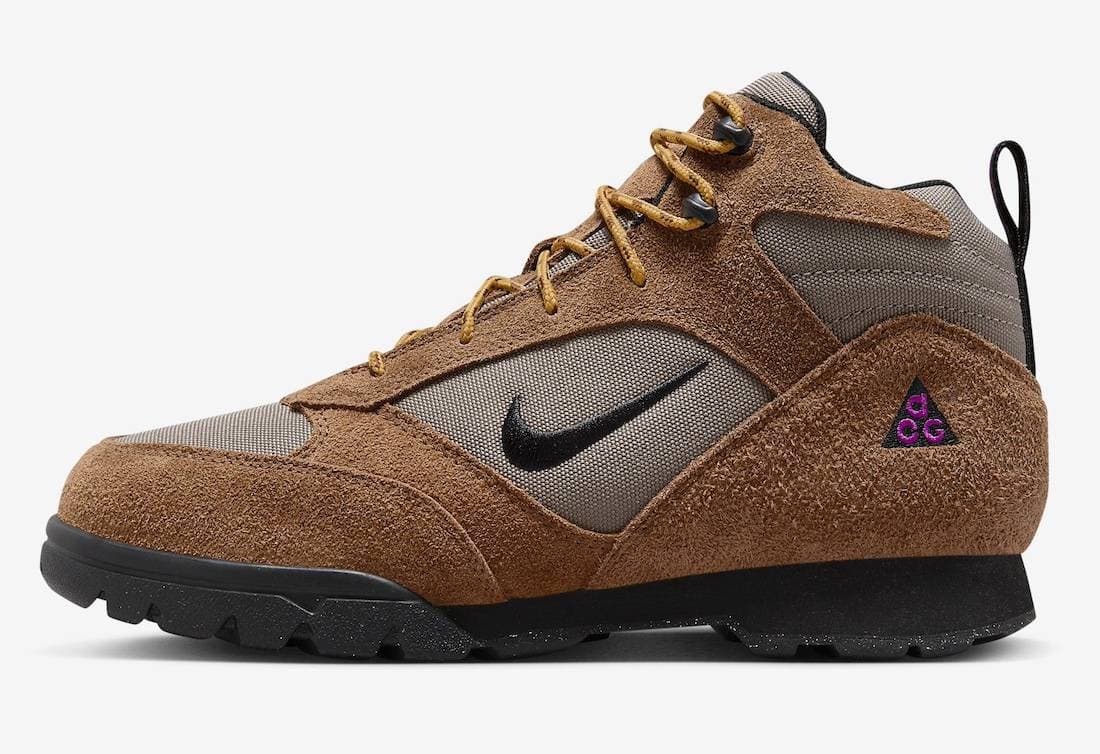 Nike ACG Torre Mid Waterproof Pecan Nike release photo