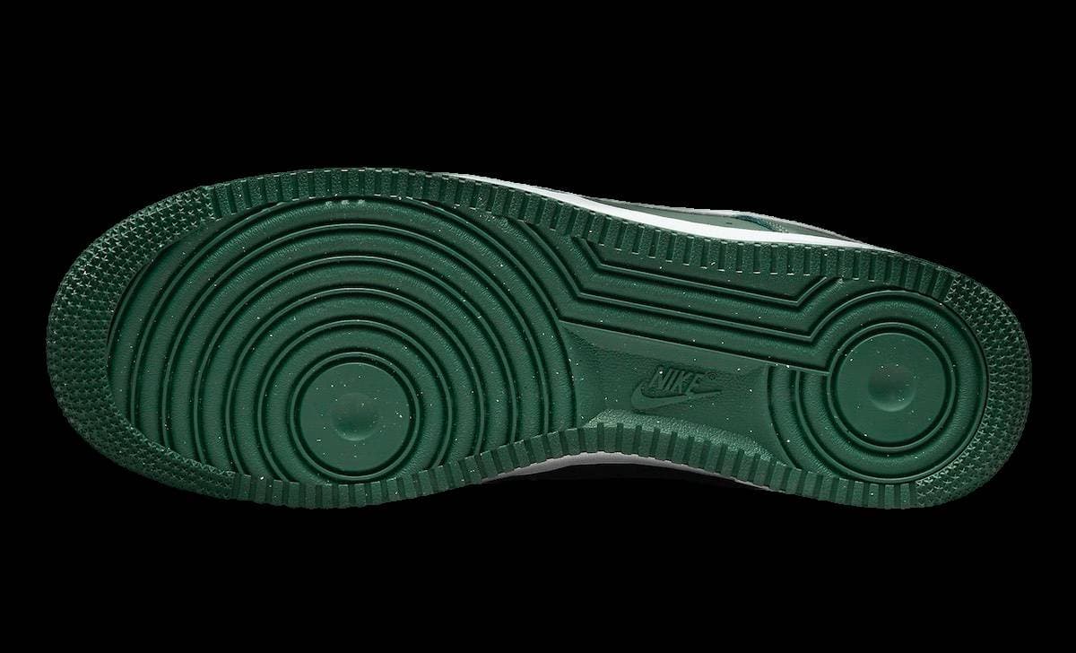 Nike Air Force 1 Low Gorge Green release photo 6