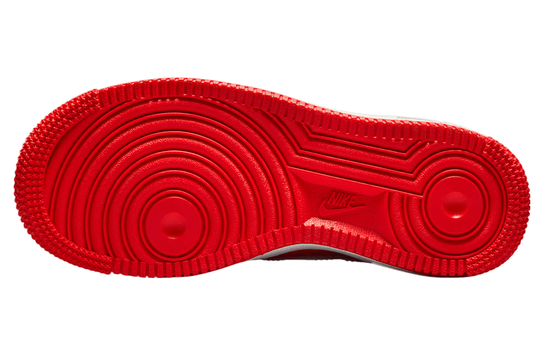 Nike Air Force 1 Low GS Valentine's Day release photo 6