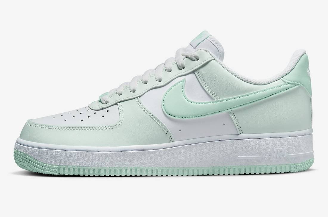 Nike Air Force 1 Low Mint Foam Nike release photo