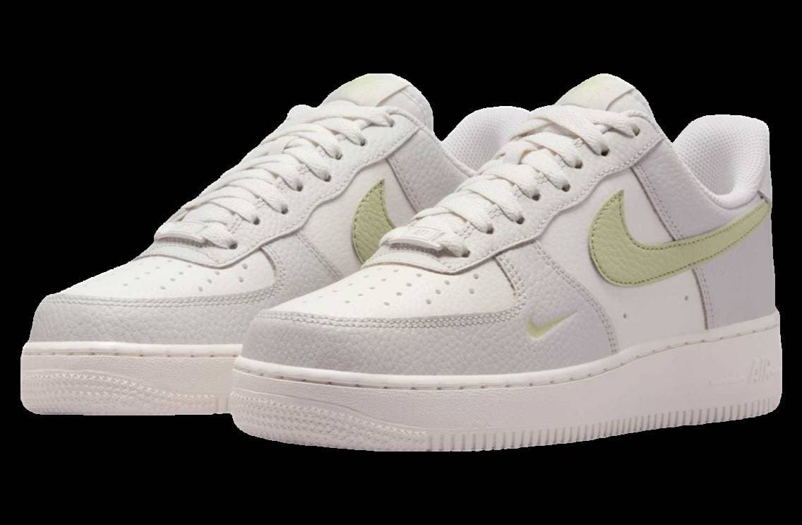 Nike Air Force 1 Low Phantom / Olive Aura release photo 2
