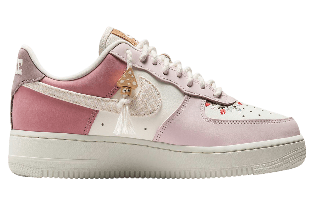Nike Air Force 1 Low WMNS Mushroom release photo 3