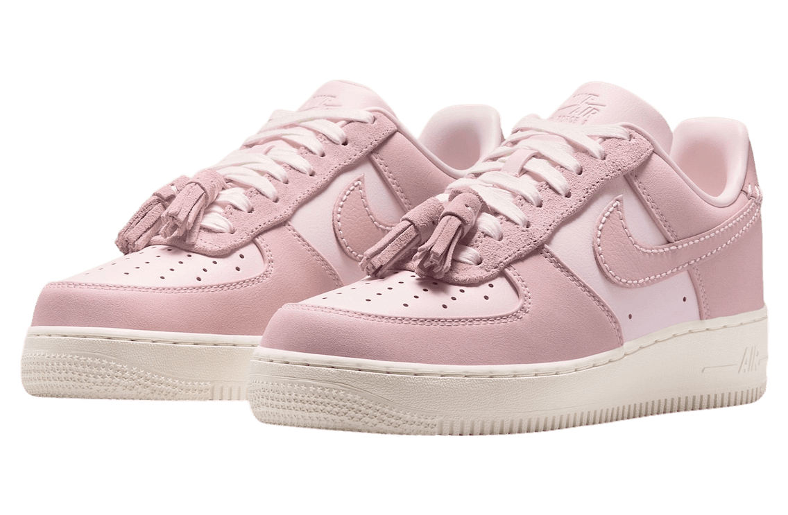 Nike Air Force 1 Low WMNS Pink Oxford / Sail release photo 2