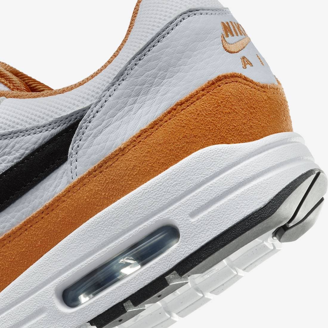 Nike Air Max 1 Monarch release photo 8