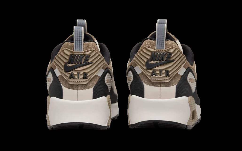 Nike Air Max 90 Drift release photo 5
