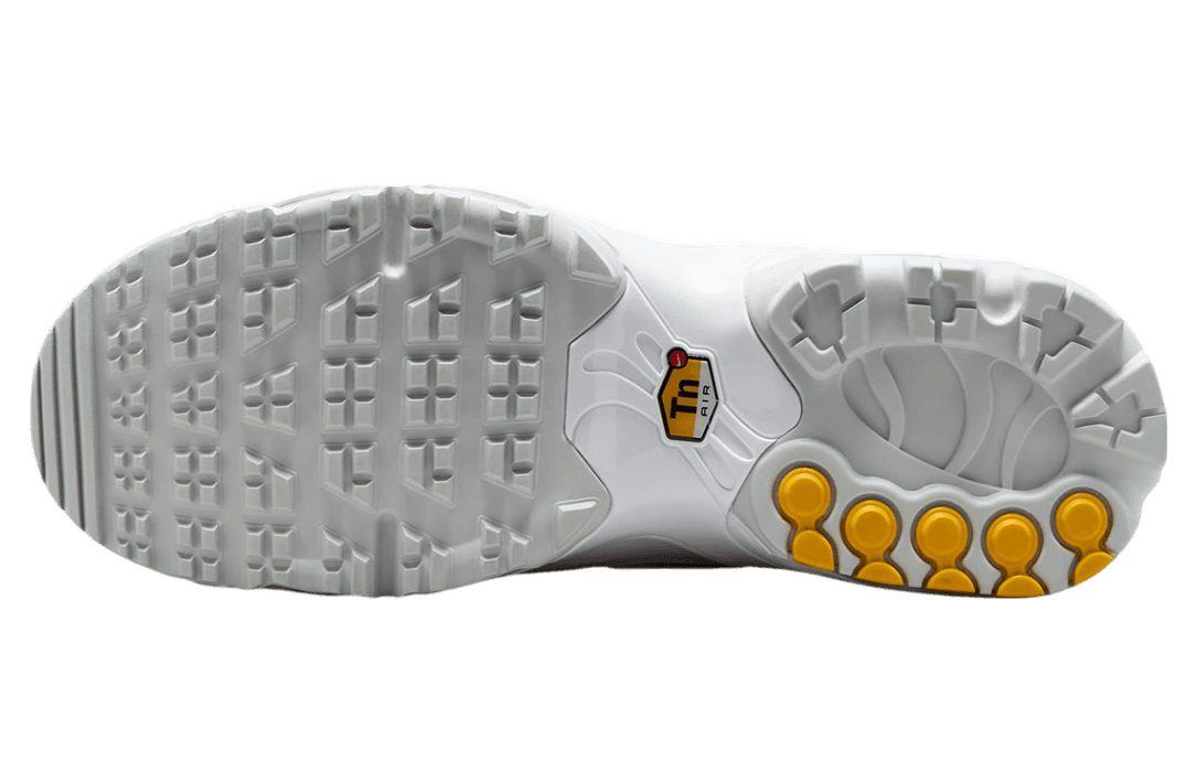 Nike Air Max Plus Golf Triple White release photo 6