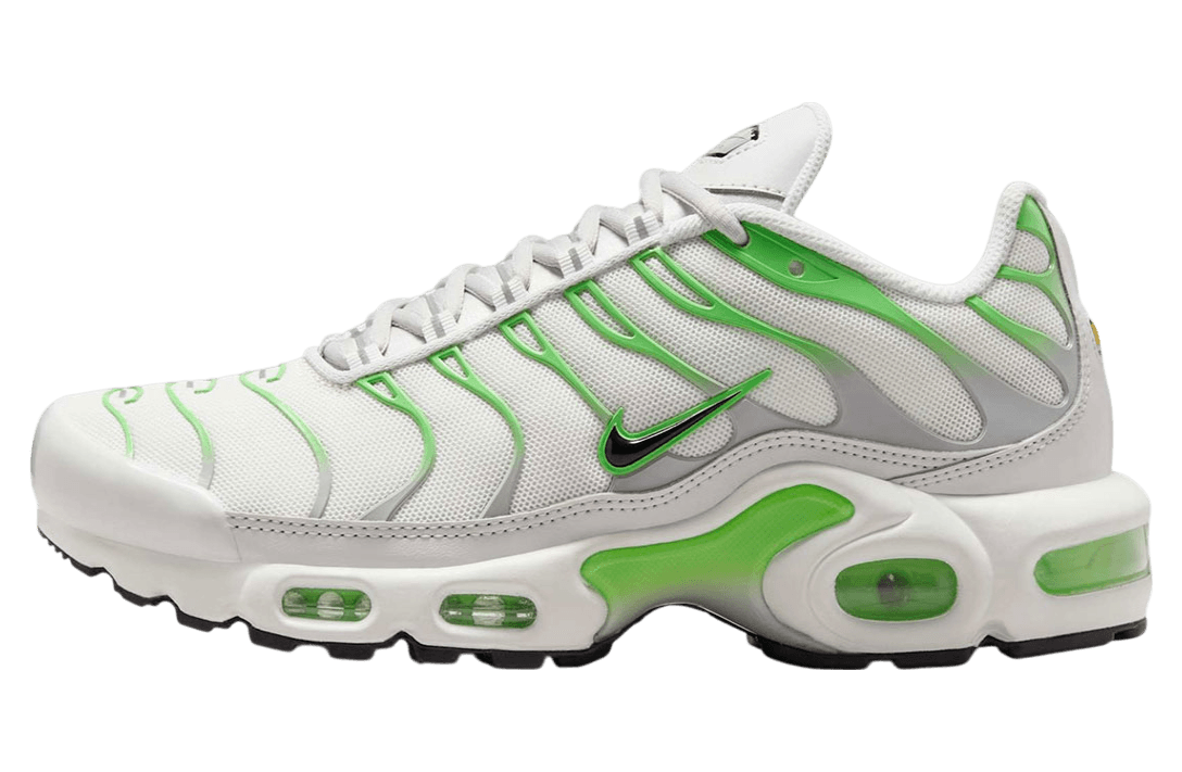 Nike Air Max Plus Photon Dust / Green Strike release photo 1