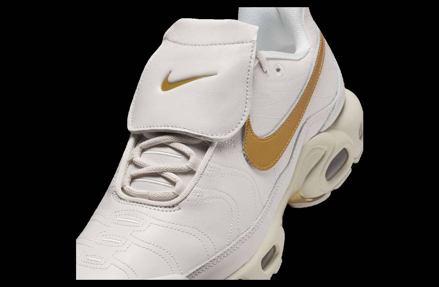 Nike Air Max Plus Tiempo Phantom / Metallic Gold release photo 7