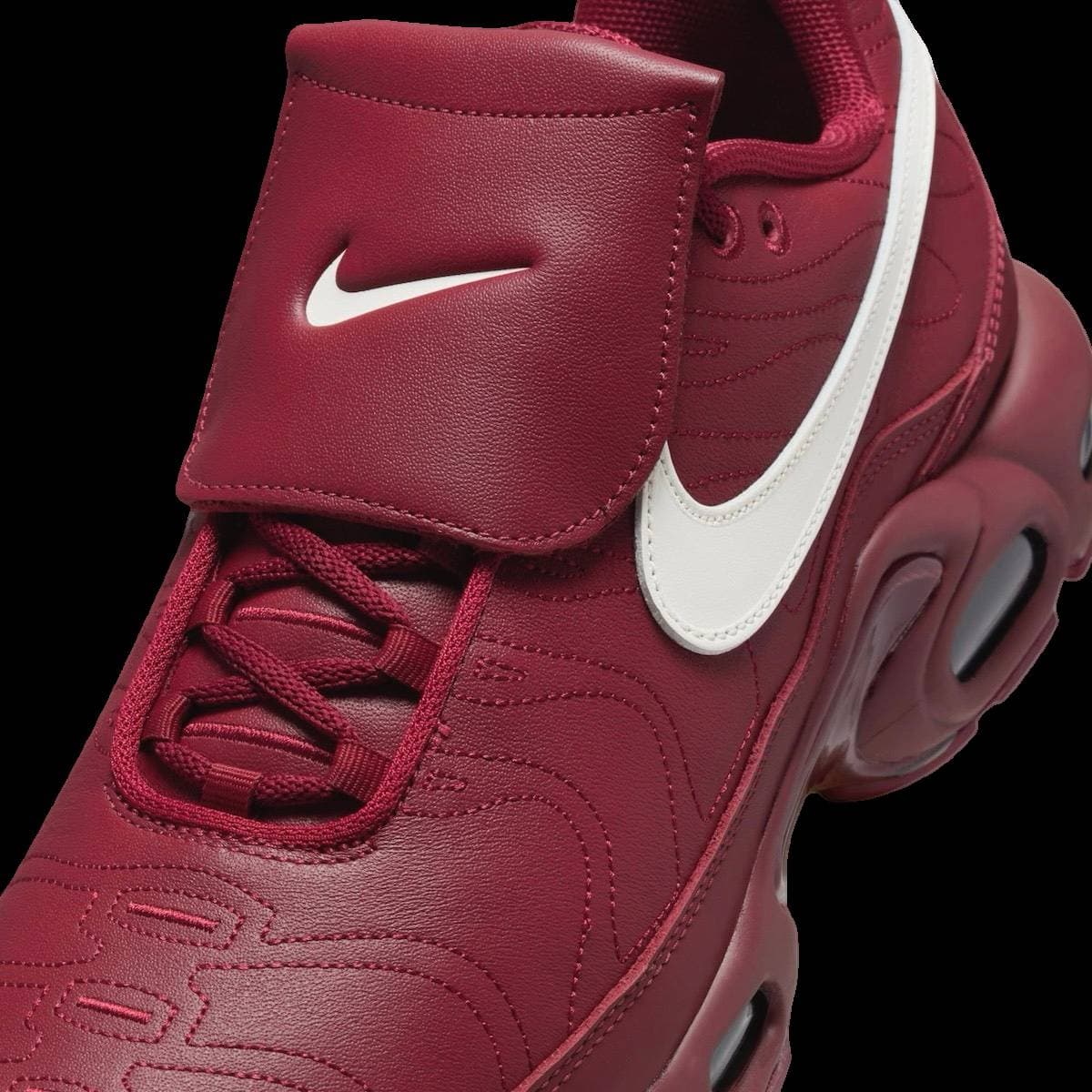 Nike Air Max Plus Tiempo Team Red Sail release photo 7