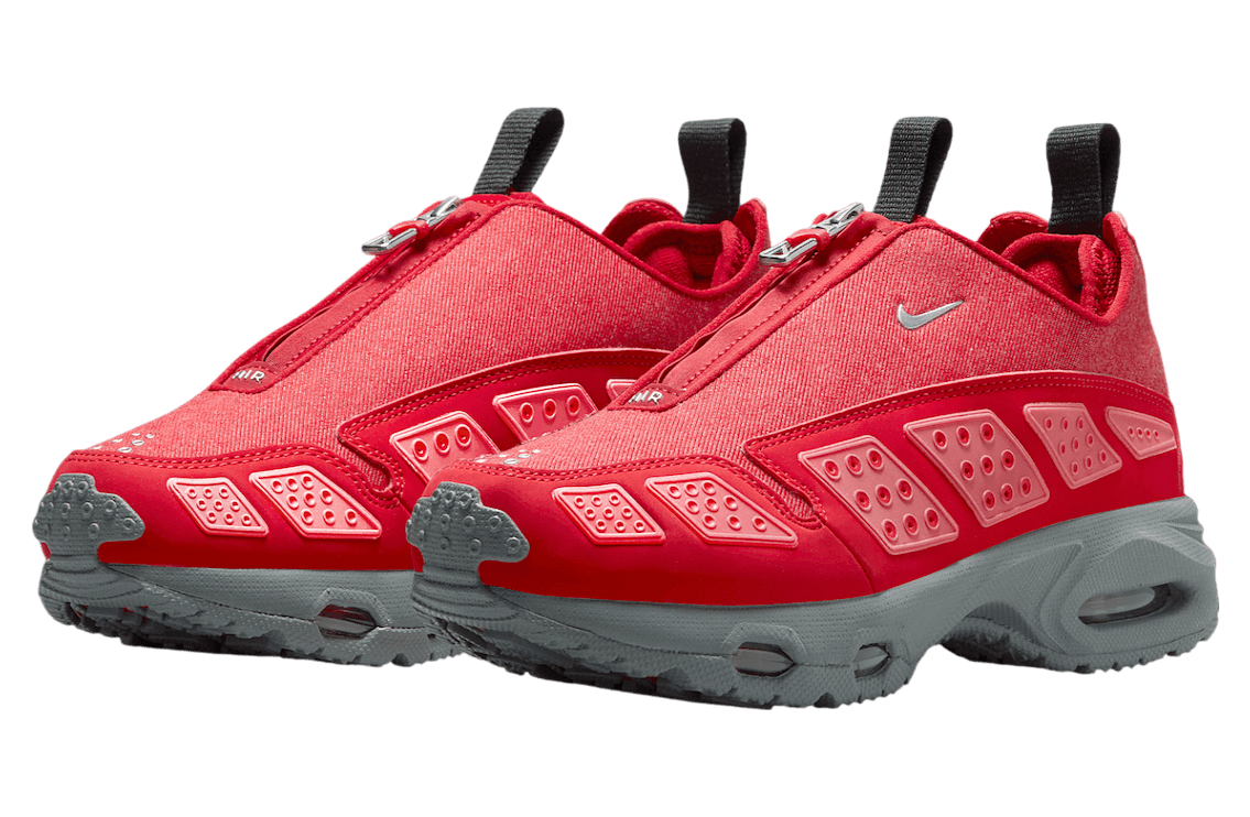 Nike Air Max SNDR WMNS Gym Red / Smoke Grey release photo 2