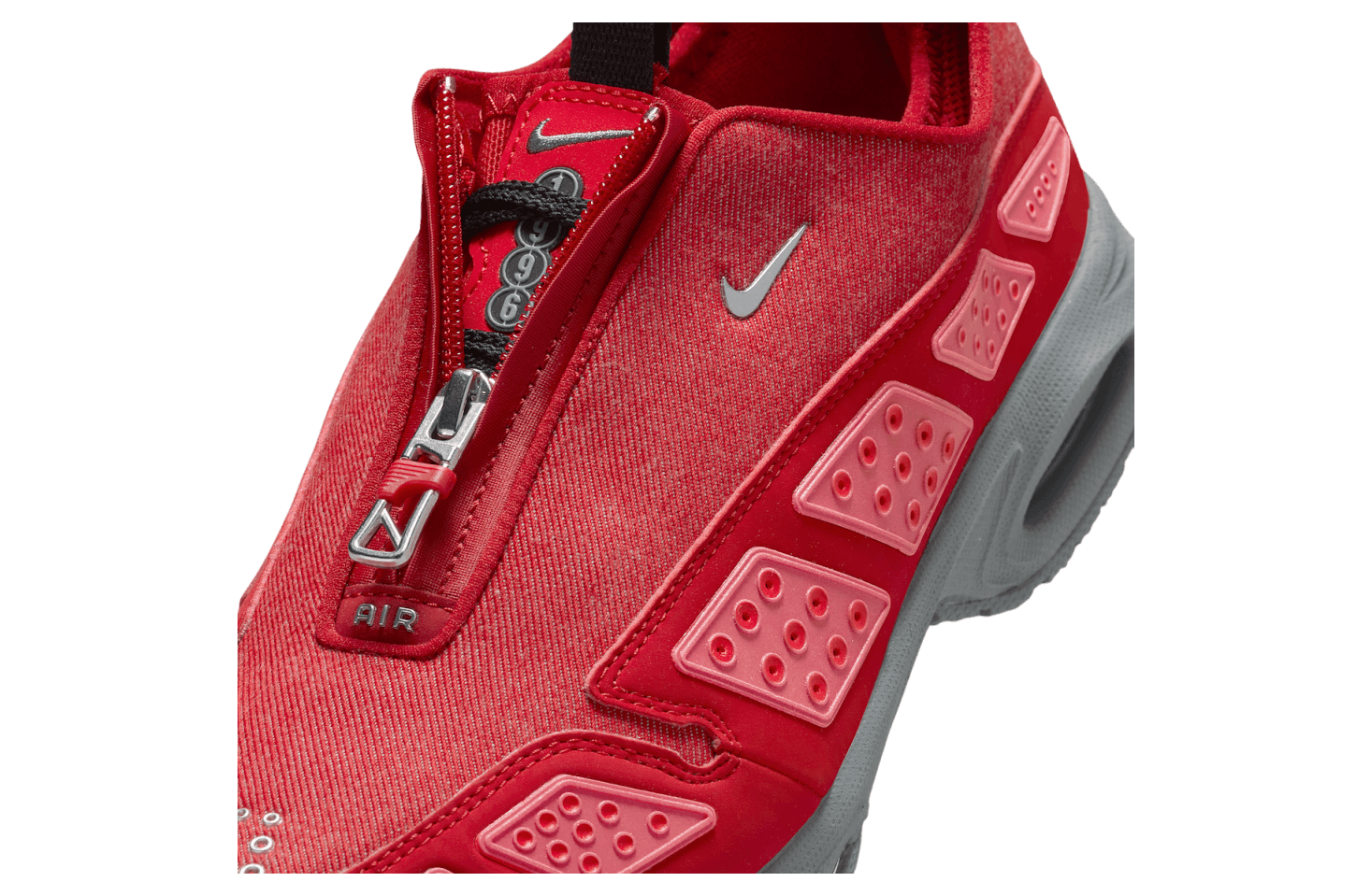Nike Air Max SNDR WMNS Gym Red / Smoke Grey release photo 7