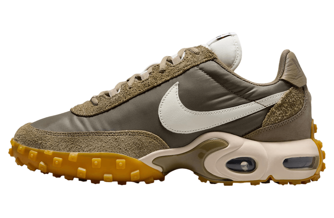Nike Air Max Waffle Racer Matte Olive / Sail release photo 1