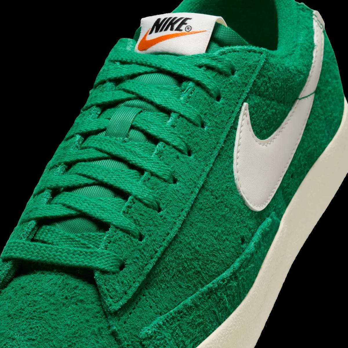 Nike Blazer Low 77 Vintage Green/Sail release photo 6