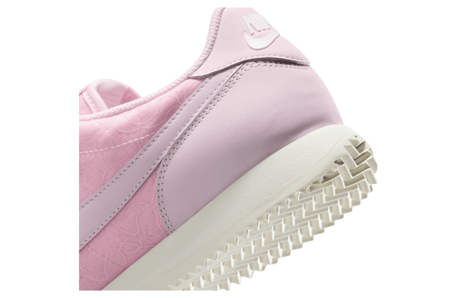 Nike Cortez WMNS Pink Foam / Soft Pearl release photo 3