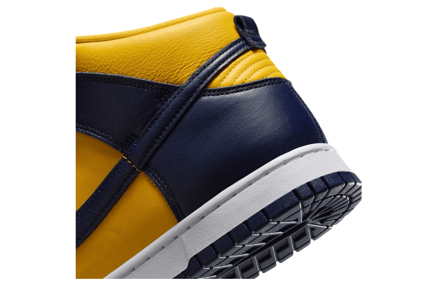 Nike Dunk High Michigan Midnight Navy / Varsity Maize release photo 8