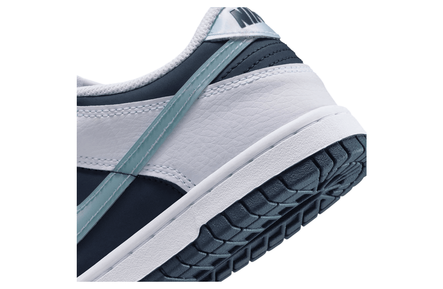 Nike Dunk Low GS Light Armory Blue / Obsidian release photo 3