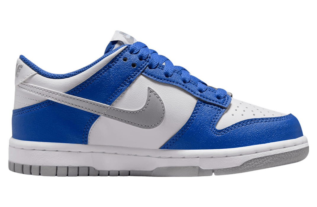 Nike Dunk Low GS Star Blue / Summit White release photo 3