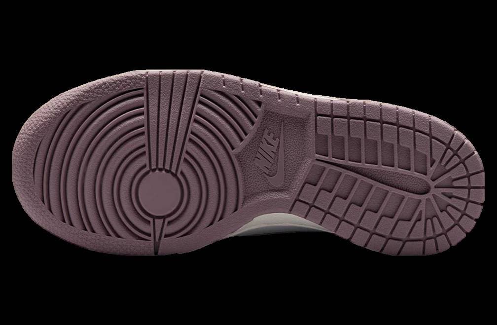Nike Dunk Low GS Taupe Grey / Summit White release photo 6