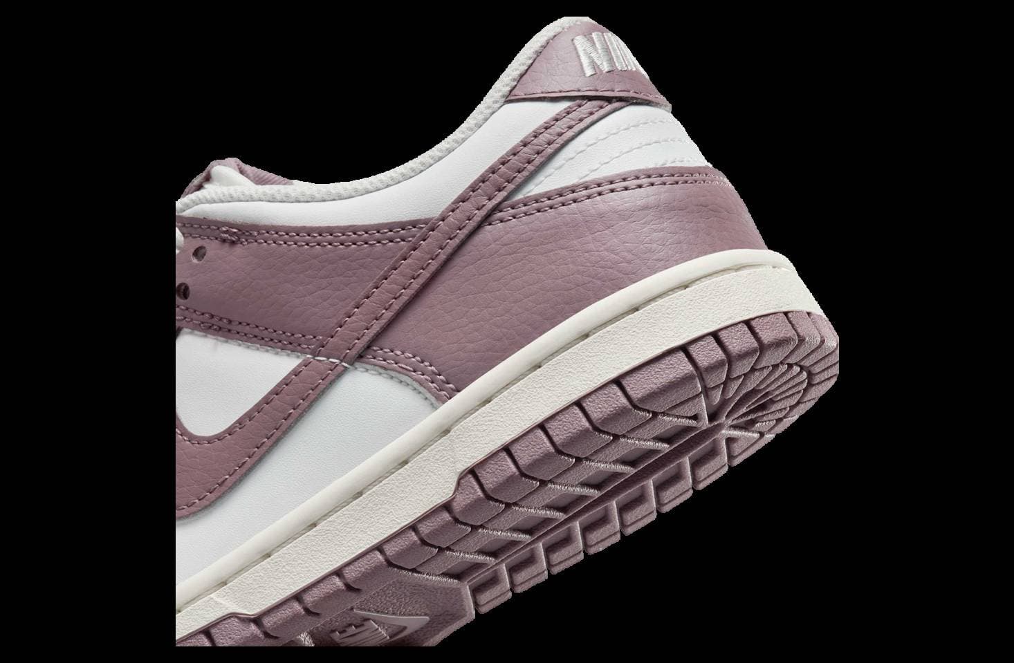 Nike Dunk Low GS Taupe Grey / Summit White release photo 8