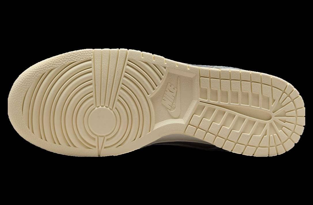 Nike Dunk Low Light Bone / Light Wild Mango release photo 6