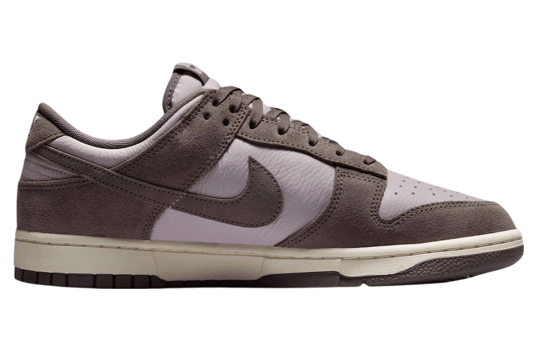 Nike Dunk Low Platinum Violet / Cave Stone release photo 3