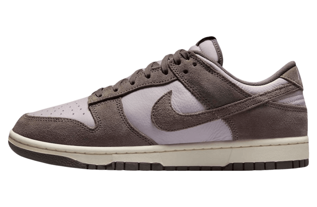 Nike Dunk Low Platinum Violet / Cave Stone release photo 1