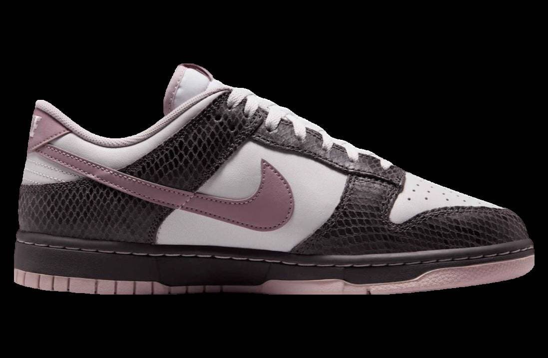 Nike Dunk Low SE Snakeskin release photo 3