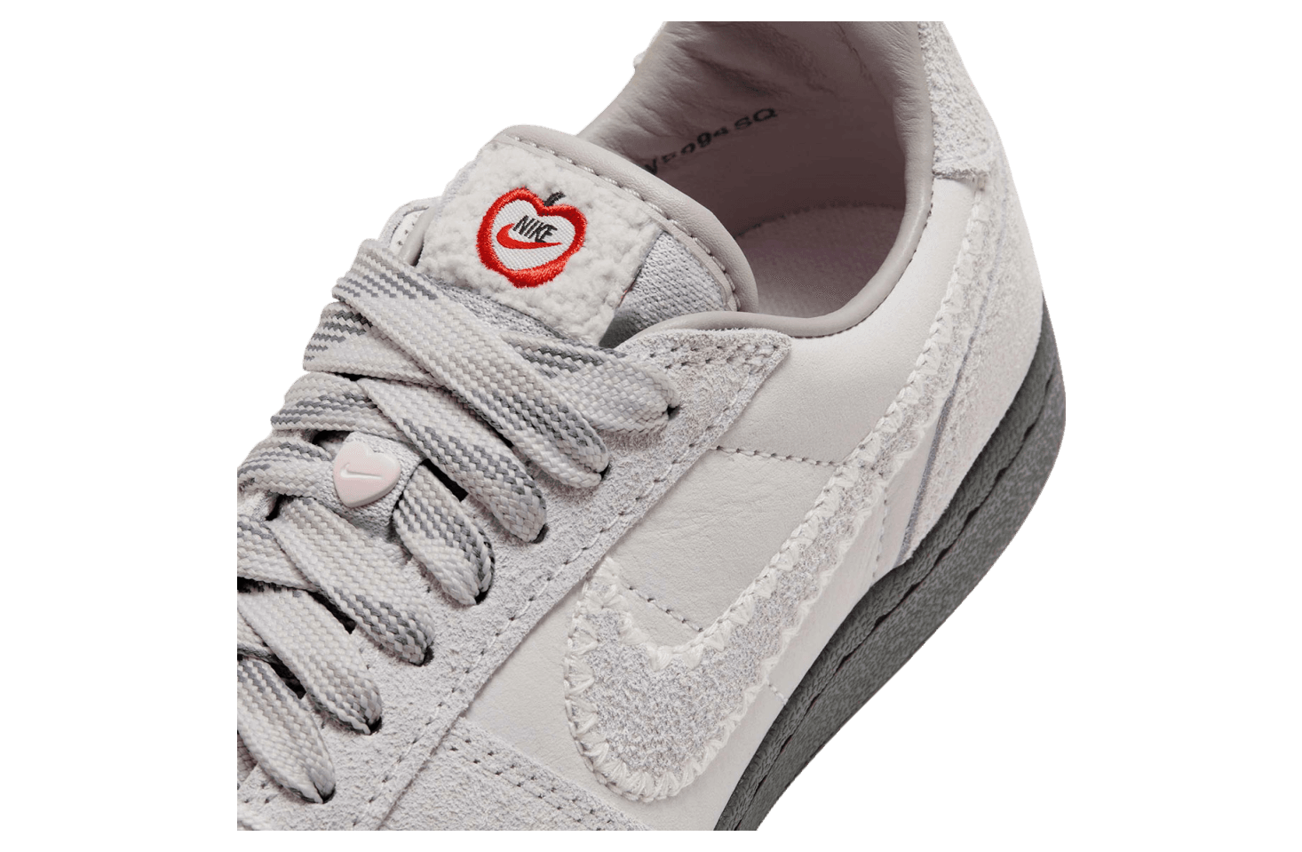 Nike Field General 82 Valentines Day release photo 7