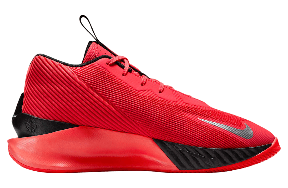 Nike GT Jump Academy Bright Crimson / Black release photo 3