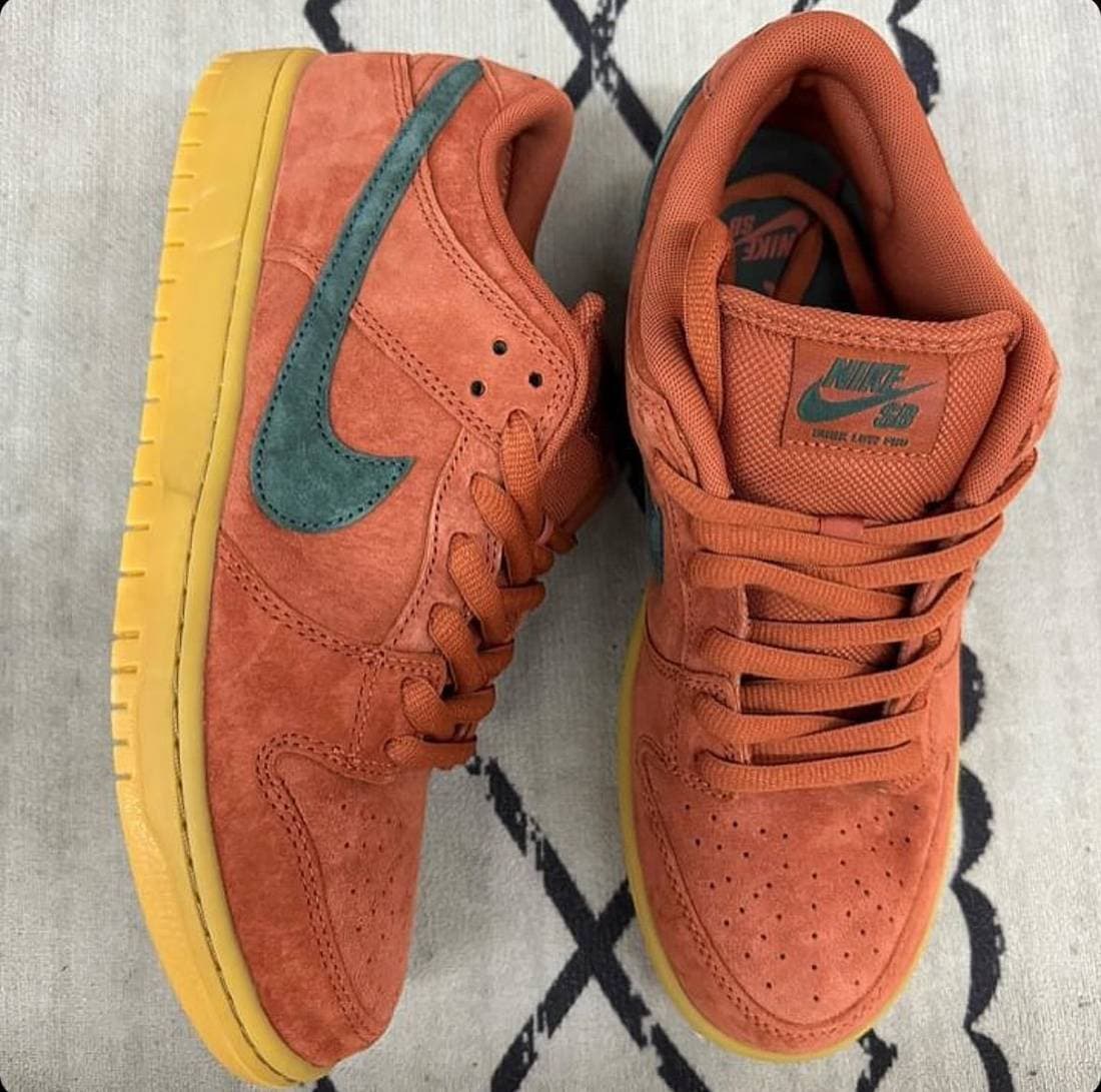 Nike SB Dunk Low Burnt Sunrise release photo 1