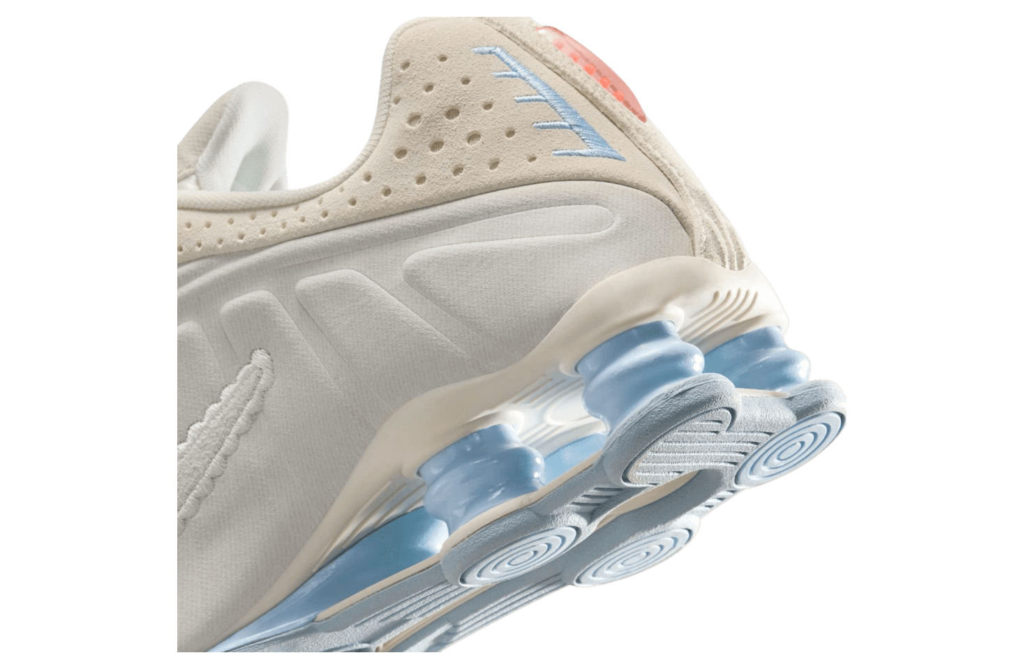 Nike Shox R4 WMNS Pale Ivory / Light Orewood Brown release photo 3