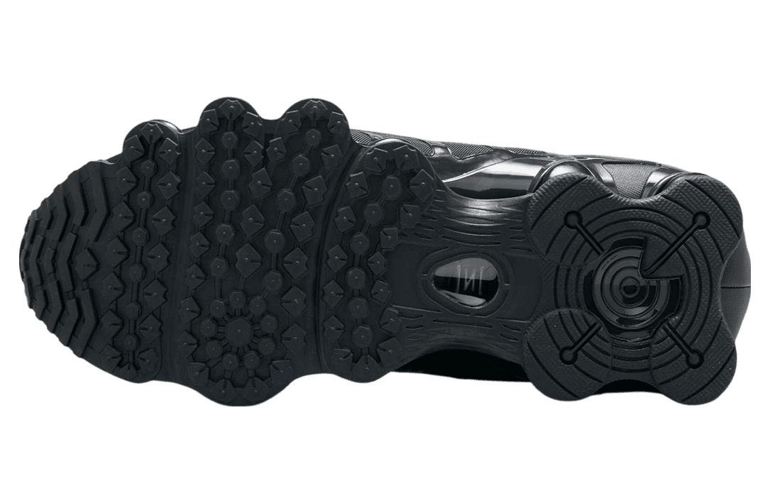 Nike Shox TL WMNS Off Noir / Metallic Silver release photo 6