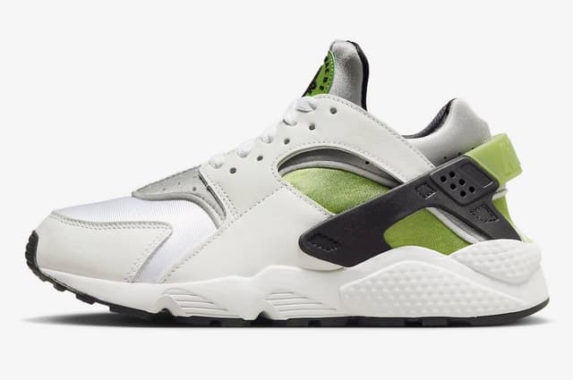 Nike WMNS Air Huarache Chlorophyll Nike release photo